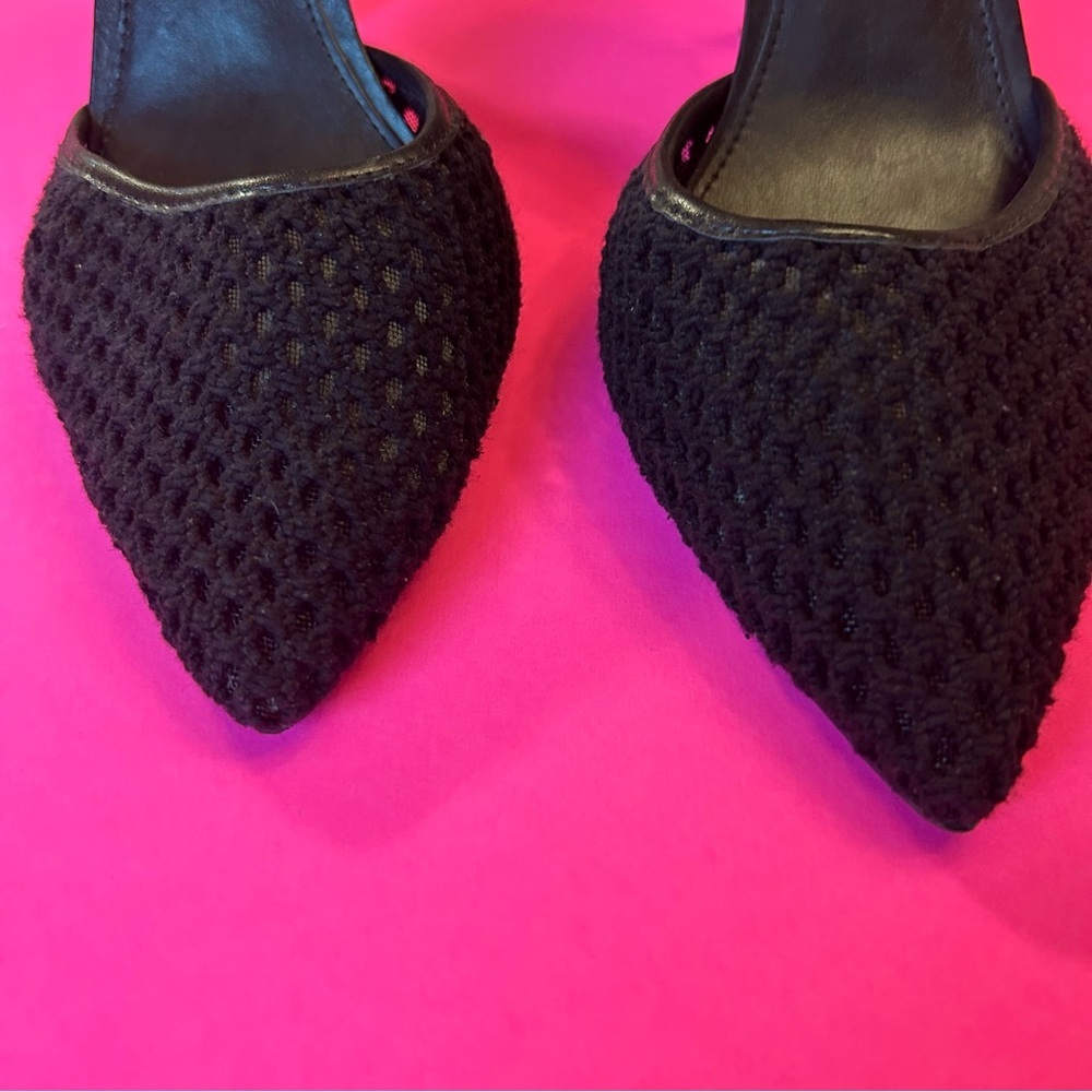 Vince Camuto Black Crochet Pumps Size 8 1/2 - Picture 5 of 14